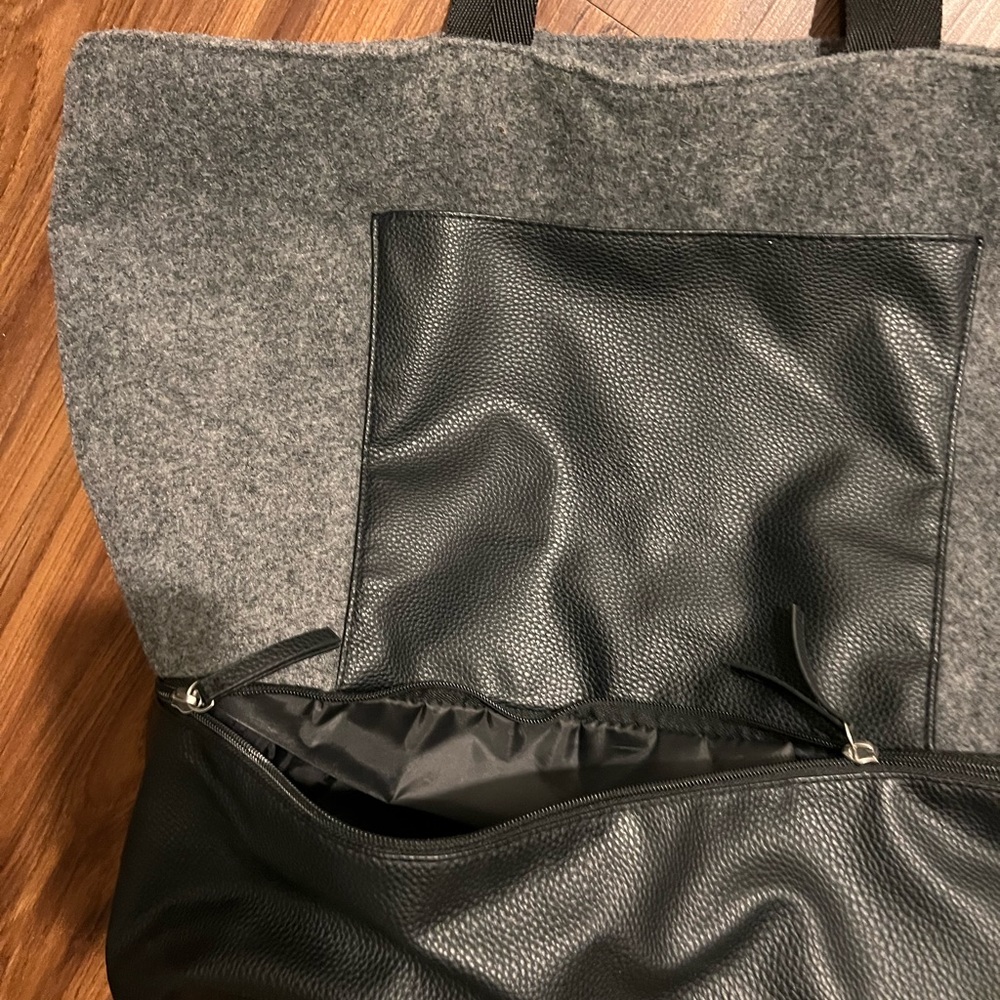 DSW BAG - Picture 3 of 4